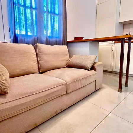 Cozy Two Bed Apartment. Apartamento *
