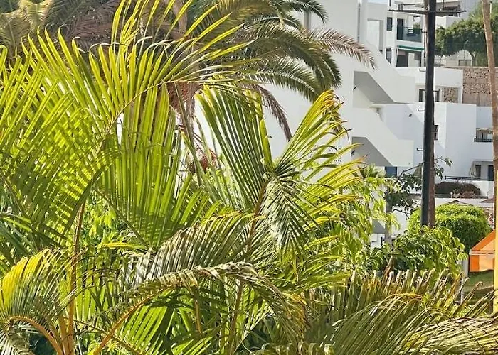 Cozy Two Bed Apartment. Διαμέρισμα