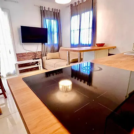 Cozy Two Bed Apartment. Apartamento *
