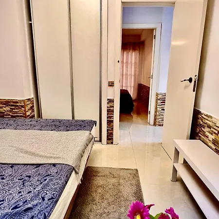 Apartamento Cozy Two Bed Apartment.