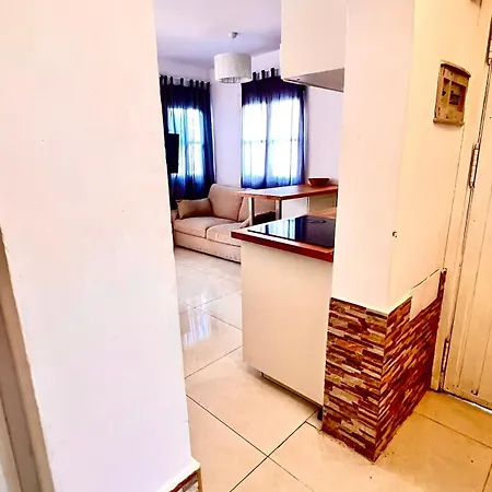 Cozy Two Bed Apartment. Apartamento Costa Adeje (Tenerife)