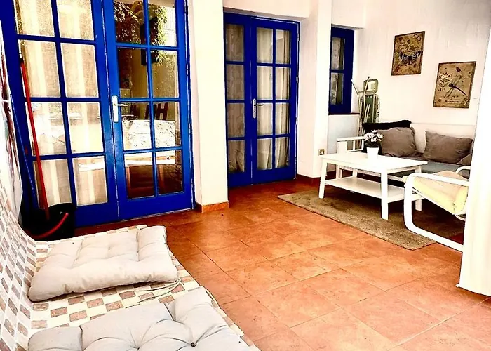 Апартаменты Cozy Two Bed Apartment. *